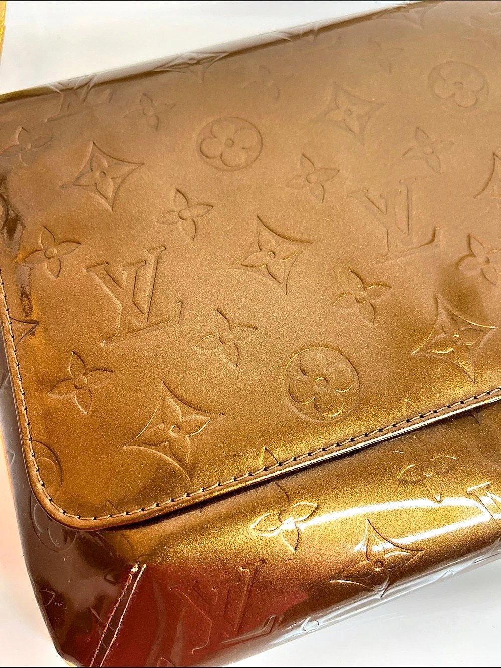 Louis Vuitton Monogram Vernis Thompson Street Bag Bronze - Picture 8 of 14